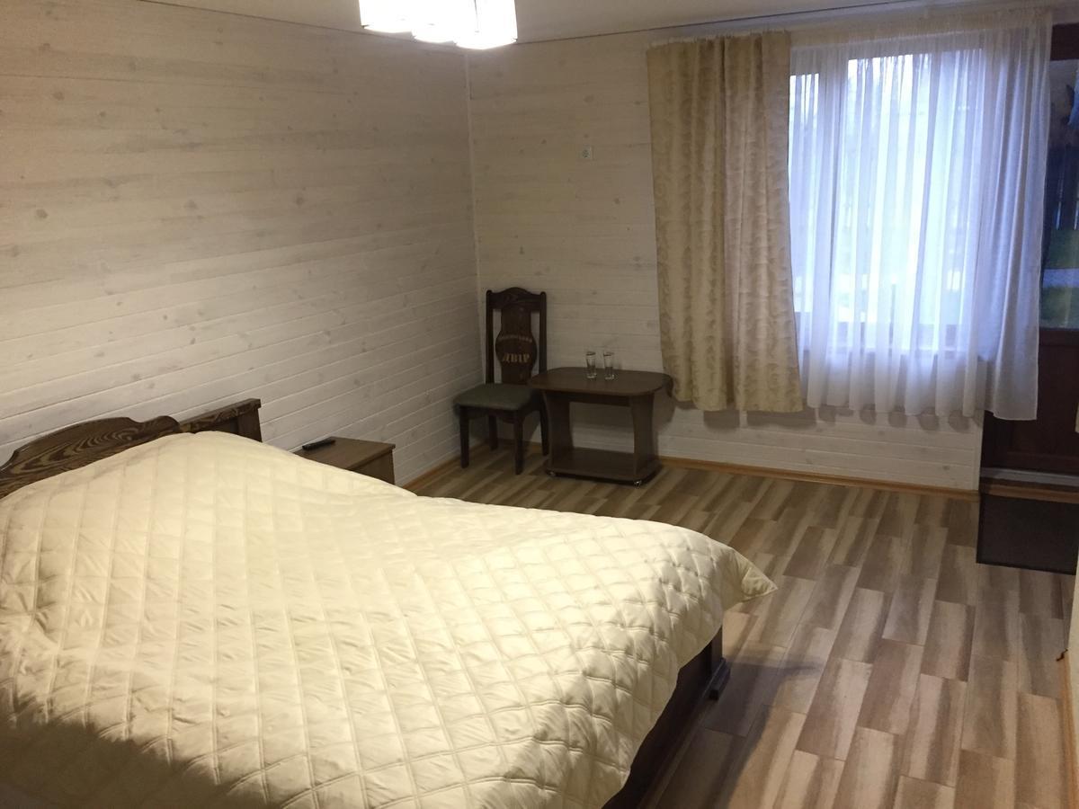 Podilskii Dvir Yakushintsy Exterior foto