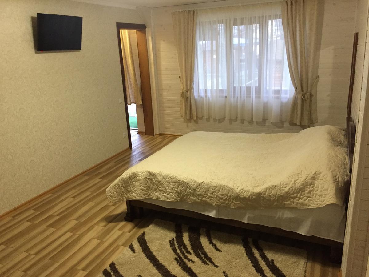 Podilskii Dvir Yakushintsy Exterior foto